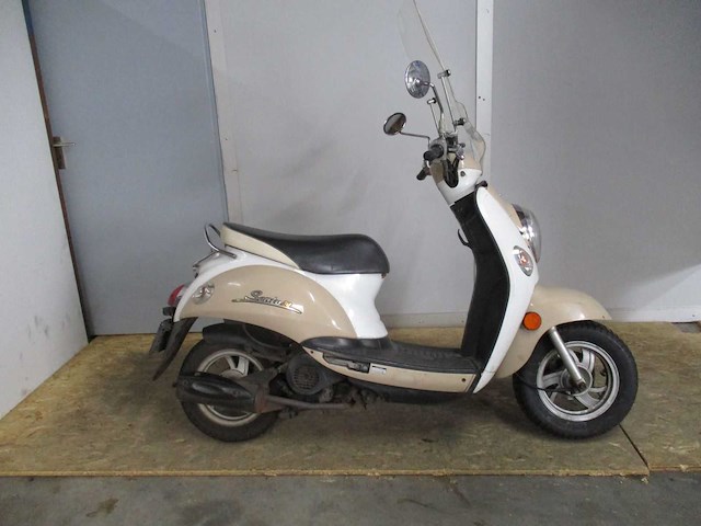 Kymco - snorscooter - sento 50 - scooter - afbeelding 7 van  10