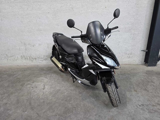Kymco - snorscooter - super 8 - 4t 25km uitvoering d550jg - afbeelding 5 van  7