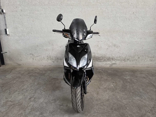 Kymco - snorscooter - super 8 - 4t 25km uitvoering d550jg - afbeelding 2 van  3