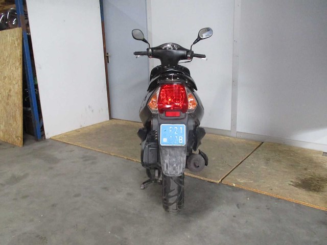 Kymco - snorscooter - vitality - scooter - afbeelding 5 van  11