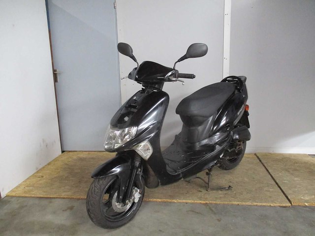 Kymco - snorscooter - vitality - scooter - afbeelding 4 van  11