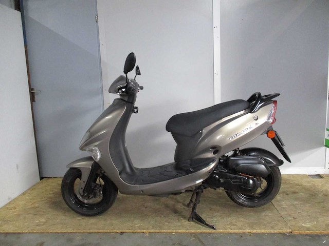 Kymco - snorscooter - vitality 50 - scooter - afbeelding 1 van  11