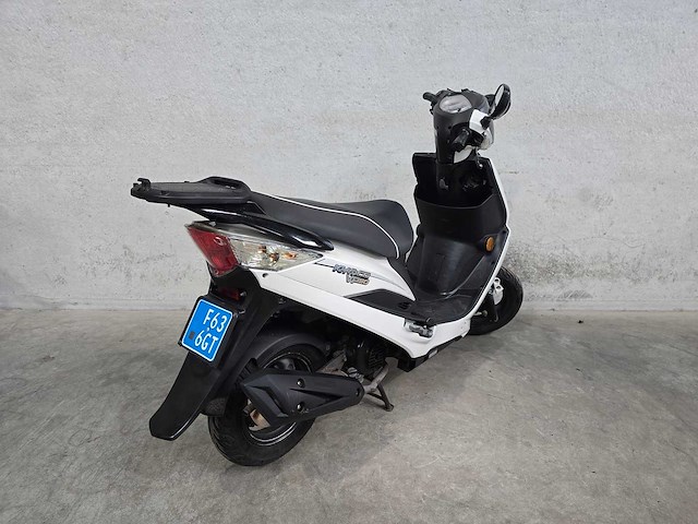 Kymco - snorscooter - vp 50 - 4t 25km uitvoering f636gt - afbeelding 7 van  8