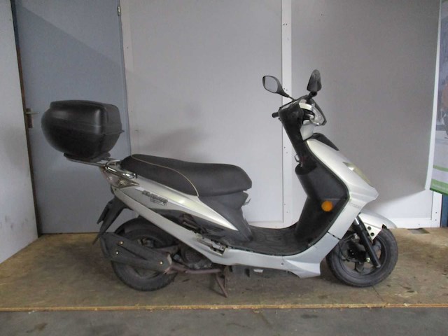 Kymco - snorscooter - vp 50 - scooter - afbeelding 8 van  11