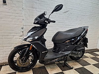 Kymco agility 16+ 45 km bromscooter 4takt - afbeelding 2 van  7