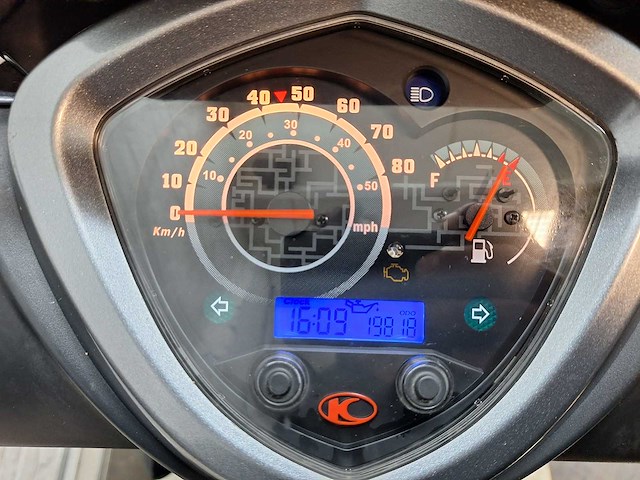 Kymco agility 16+ 45 km bromscooter 4takt - afbeelding 4 van  7