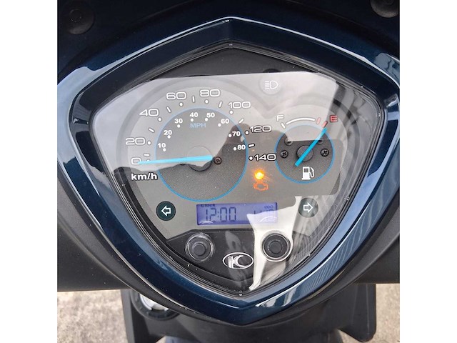 Kymco agility 16+ motorcycle - afbeelding 8 van  9