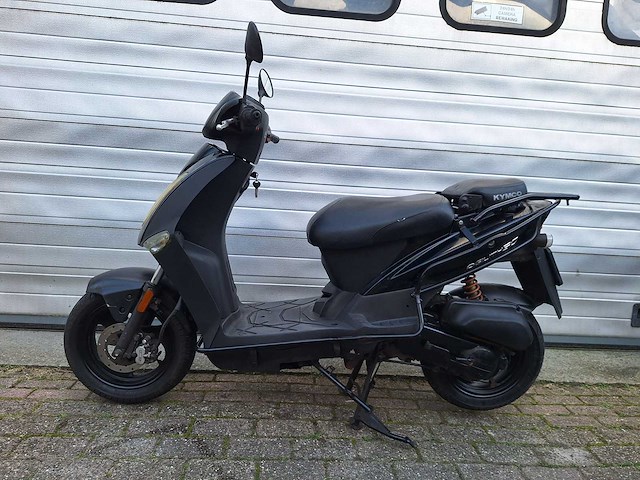 Kymco agility 45 km bromscooter 4takt - afbeelding 1 van  7