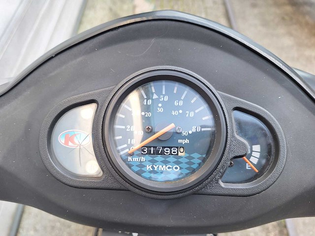 Kymco agility 45 km bromscooter 4takt - afbeelding 4 van  7