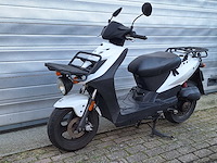 Kymco agility carry 45 km bezorgscooter 4takt - afbeelding 2 van  5