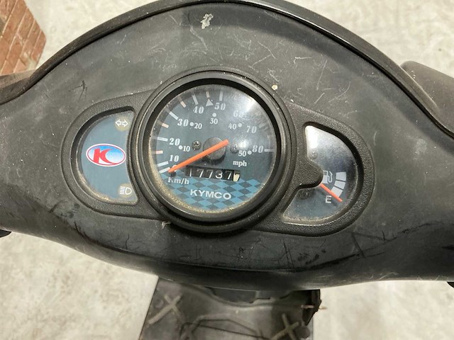 Kymco bromscooter agility 10" onderdelen scooter - afbeelding 13 van  13
