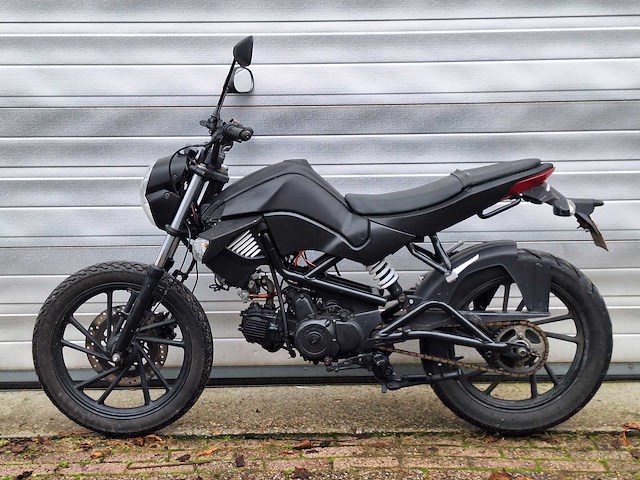 Kymco k-pipe 45 km bromscooter 4takt - afbeelding 1 van  7