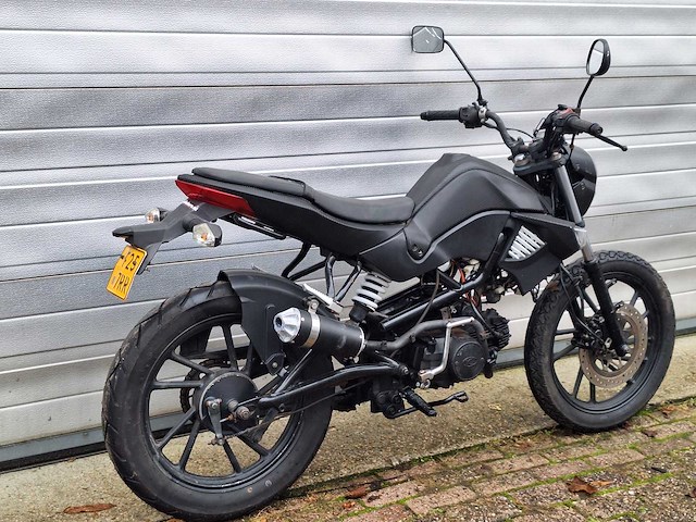 Kymco k-pipe 45 km bromscooter 4takt - afbeelding 5 van  7