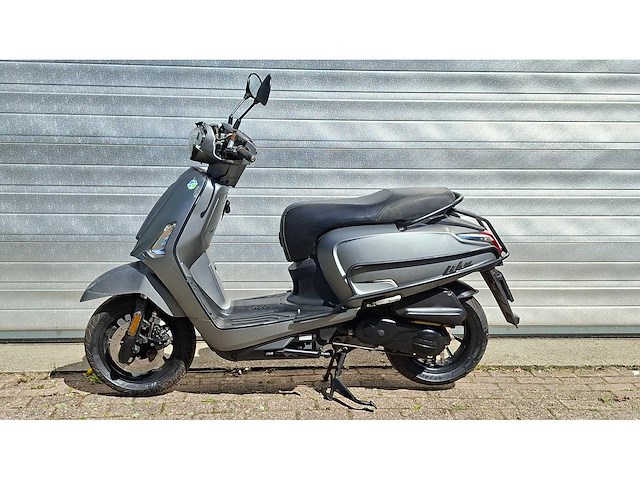 Kymco like 45 km bromscooter 4takt - afbeelding 1 van  7