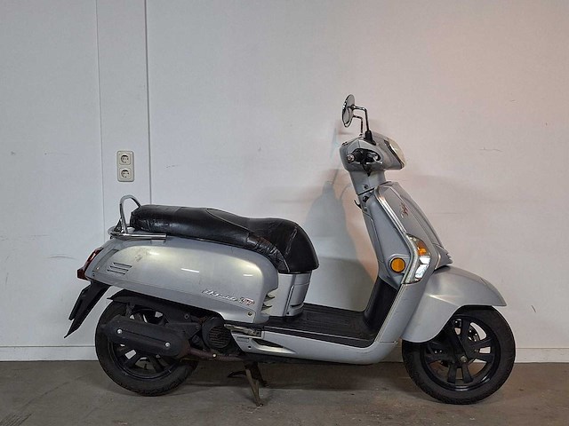 Kymco like tt 45 km bromscooter 4takt - afbeelding 2 van  3