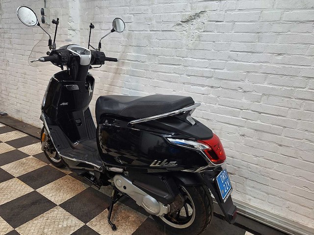 Kymco new like 25 km snorscooter 4takt - afbeelding 3 van  7