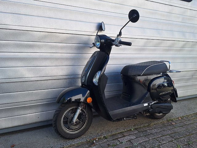 Kymco new sento 45 km bromscooter 4takt - afbeelding 2 van  7
