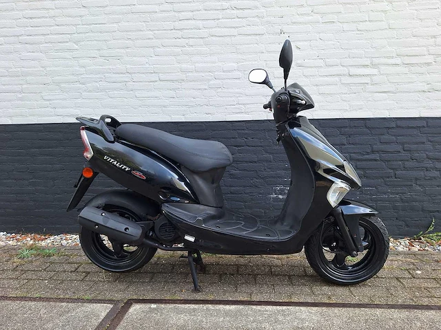 Kymco vitality 50 4t 45km bromscooter - afbeelding 6 van  7