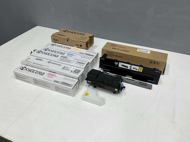 Kyocera - inkt toner (9x) - afbeelding 1 van  9
