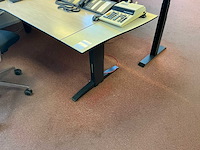 L- vormig bureau met girsberger stoel - afbeelding 5 van  5