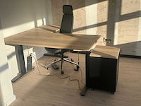 L- vormigbureau - afbeelding 2 van  7