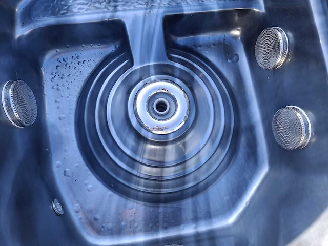 L spa 5 persoons jacuzzi en buitenspa - afbeelding 3 van  29