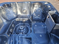 L spa 5 persoons jacuzzi en buitenspa - afbeelding 10 van  29