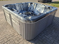 L spa 5 persoons jacuzzi en buitenspa - afbeelding 29 van  29