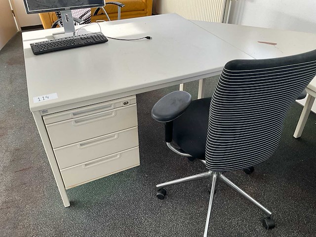 L-vormig bureau - afbeelding 4 van  4