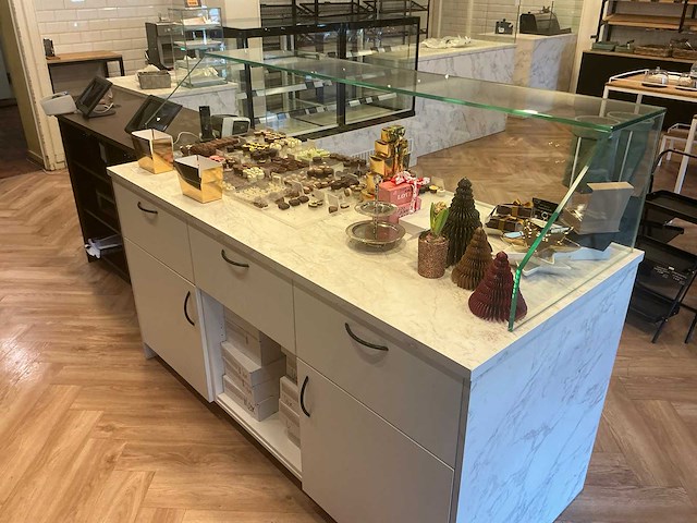 L-vormige toonbankopstelling - afbeelding 7 van  10