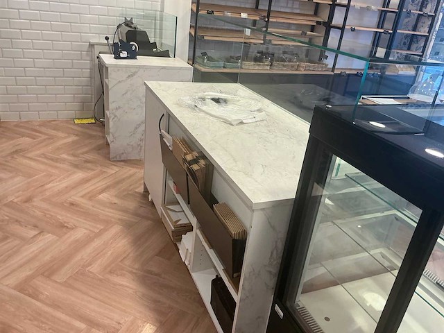 L-vormige toonbankopstelling - afbeelding 10 van  10