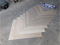 L001 - pvc vloer visgraat 75m2 - afbeelding 11 van  13