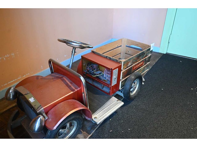 La cabunita kermis auto - afbeelding 1 van  6