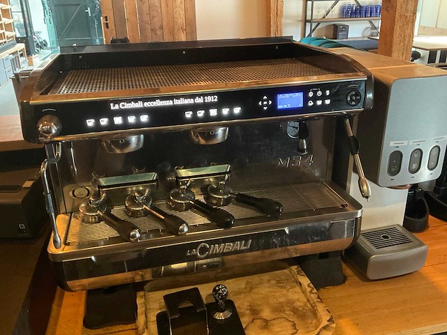 La cimbali m34 espressomachine - afbeelding 1 van  3