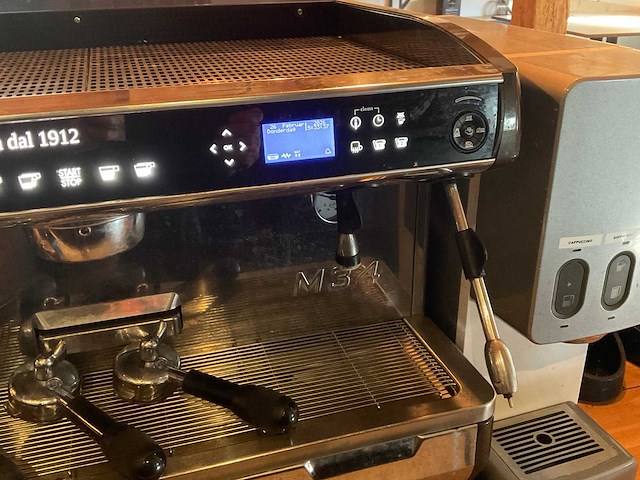 La cimbali m34 espressomachine - afbeelding 4 van  4