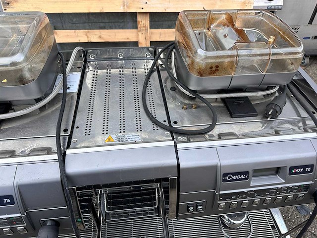 La cimbali s39 te dubbele koffie- & espressomachine - afbeelding 4 van  7