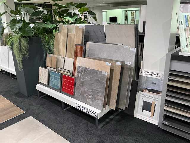 La cueva tegeldisplay - afbeelding 1 van  4