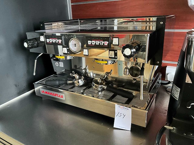 La marzocco - linea classic 2av - espresso machine - afbeelding 1 van  8