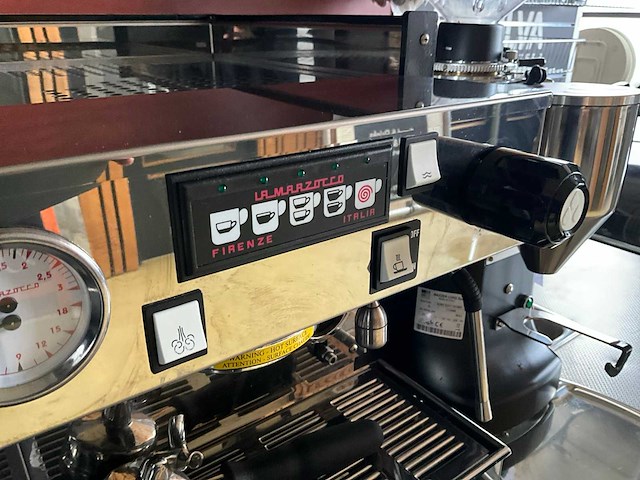 La marzocco - linea classic 2av - espresso machine - afbeelding 4 van  8