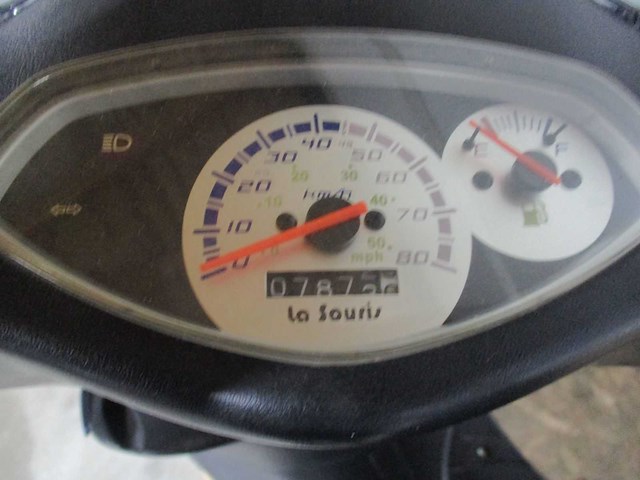 La souris - bromscooter - city zip injectie - scooter - afbeelding 3 van  8