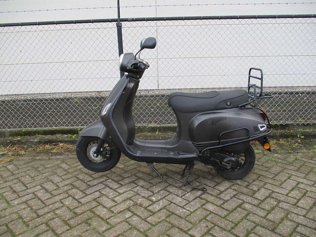 La souris - bromscooter - sourini - scooter - afbeelding 1 van  11