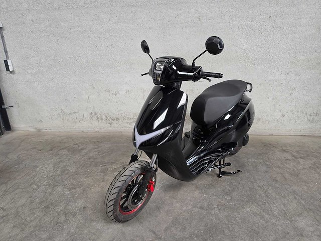 La souris - bromscooter - valexim - 4t 45km uitvoering fsv89x - afbeelding 3 van  8