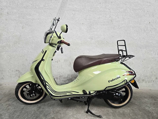 La souris - bromscooter - valexim - 4t 45km uitvoering fth68t - afbeelding 1 van  8