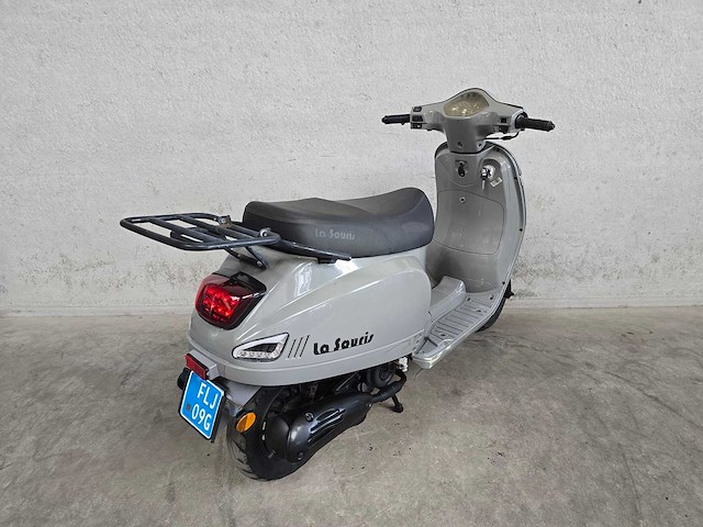 La souris - snor scooter - sourini - 4t 25km uitvoering flj09g - afbeelding 2 van  4