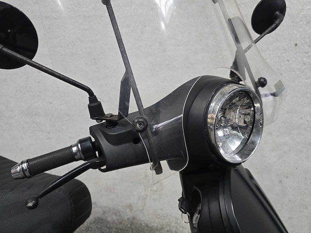 La souris - snorscooter - e-sourini - elektrische 25km uitvoering dvz74s - afbeelding 5 van  8