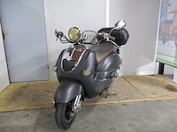 La souris - snorscooter - futuro retro - scooter - afbeelding 4 van  11