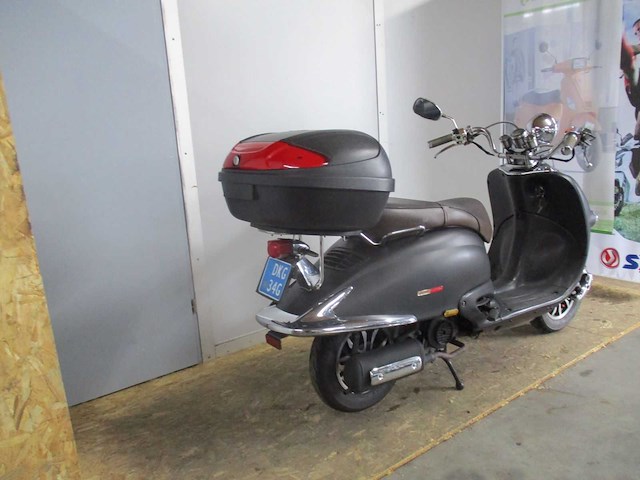 La souris - snorscooter - futuro retro - scooter - afbeelding 9 van  11