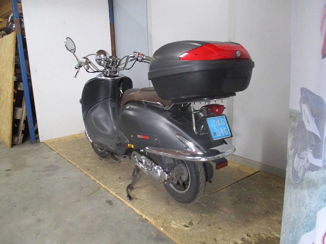 La souris - snorscooter - futuro retro - scooter - afbeelding 2 van  11