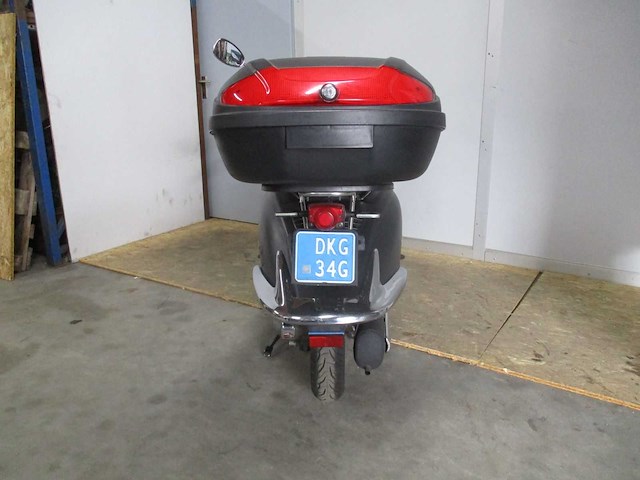 La souris - snorscooter - futuro retro - scooter - afbeelding 10 van  11