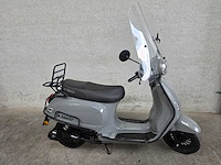 La souris - snorscooter - sourini r - 4t 25km uitvoering fpd03v - afbeelding 2 van  7